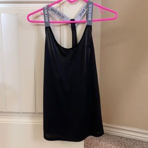 nike workout top